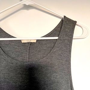 Small Gray Easel: Los Angeles T-Shirt Dress